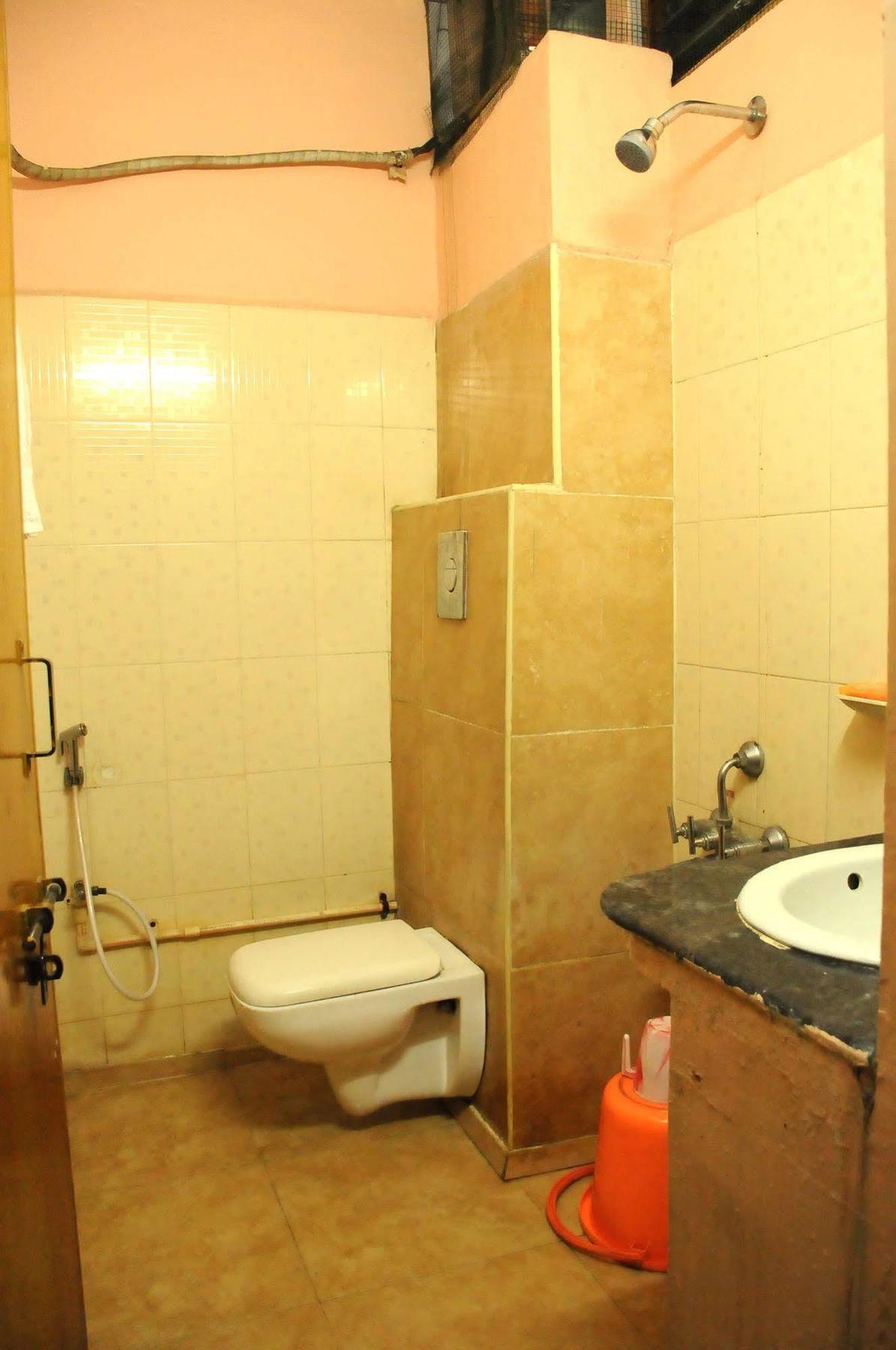 V.K.Residency Hotel Tirupati Ngoại thất bức ảnh