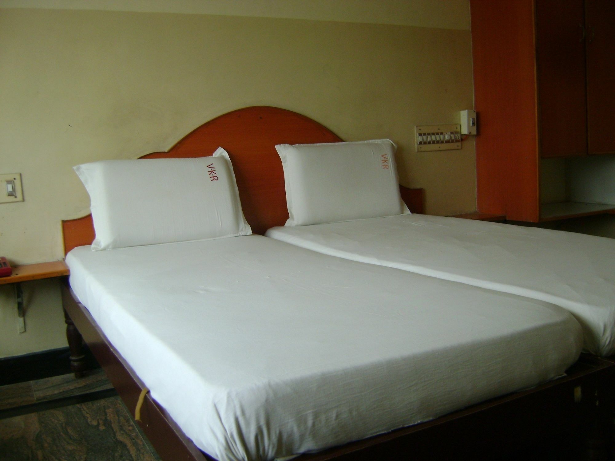 V.K.Residency Hotel Tirupati Ngoại thất bức ảnh